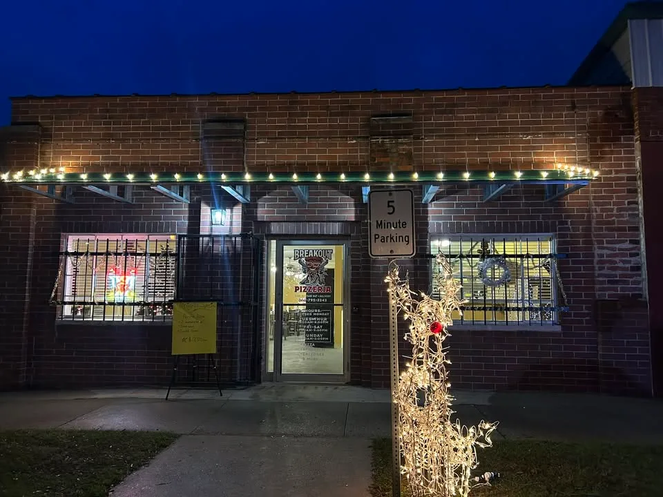 Breakout Pizzeria storefront